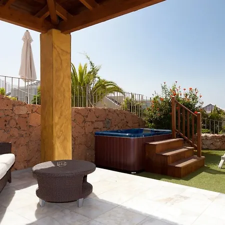 Maria 5* أذيخي